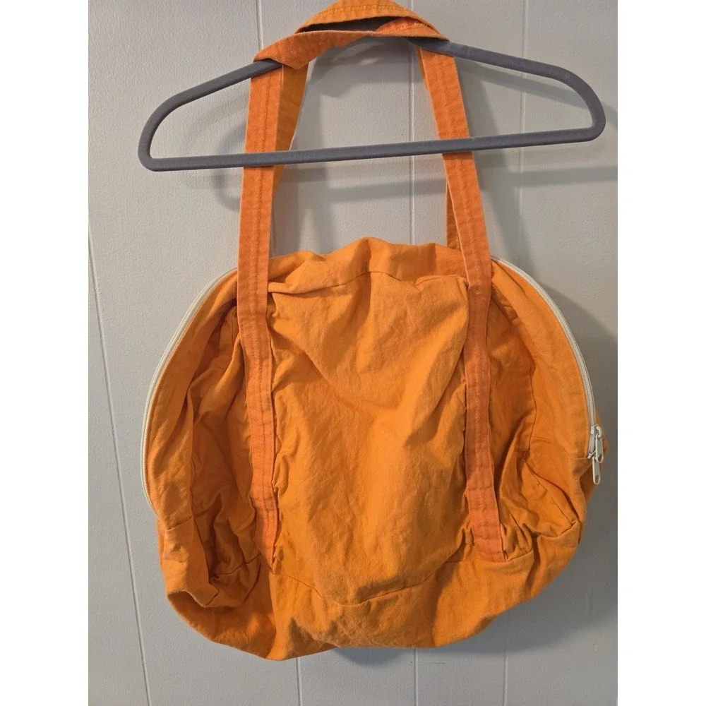 Jameson Orange Limited Edition Duffle Bag, highlights Jameson Orange Irish Whisk